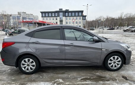 Hyundai Solaris II рестайлинг, 2015 год, 915 000 рублей, 4 фотография