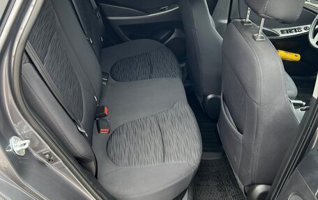 Hyundai Solaris II рестайлинг, 2015 год, 915 000 рублей, 7 фотография