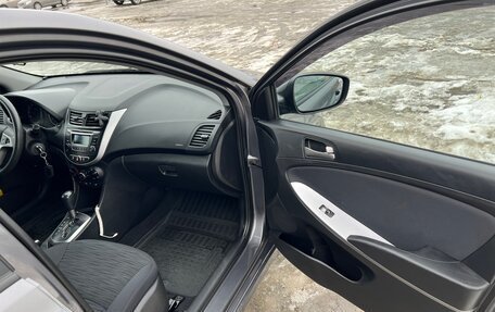 Hyundai Solaris II рестайлинг, 2015 год, 915 000 рублей, 6 фотография