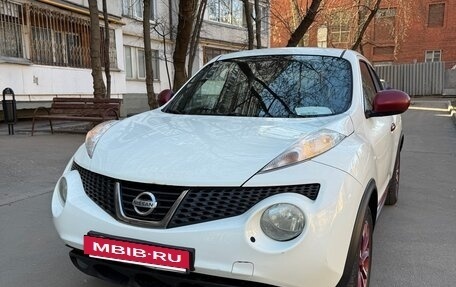 Nissan Juke II, 2013 год, 825 000 рублей, 10 фотография