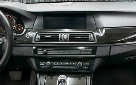 BMW 5 серия, 2011 год, 1 398 000 рублей, 15 фотография