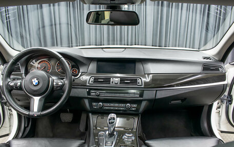 BMW 5 серия, 2011 год, 1 398 000 рублей, 14 фотография