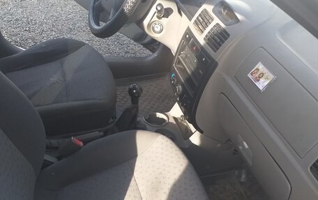 KIA Rio II, 2005 год, 225 000 рублей, 3 фотография