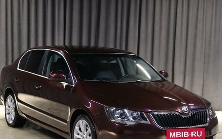 Skoda Superb III рестайлинг, 2014 год, 1 049 000 рублей, 3 фотография