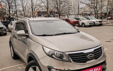 KIA Sportage III, 2013 год, 950 000 рублей, 2 фотография
