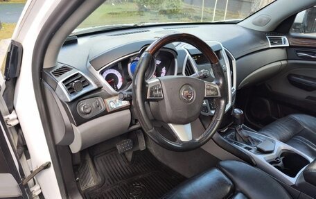 Cadillac SRX II рестайлинг, 2011 год, 880 000 рублей, 8 фотография