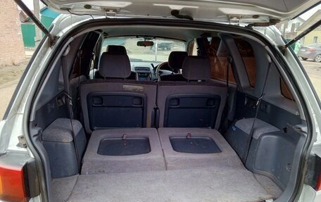 Toyota Ipsum II, 2000 год, 599 999 рублей, 13 фотография