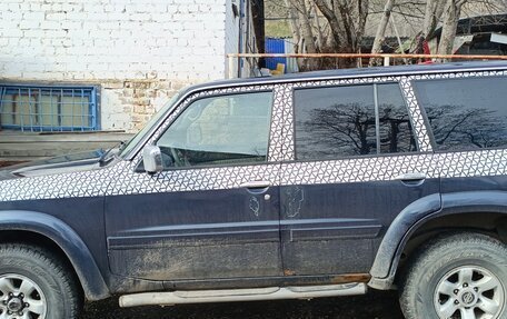 Nissan Patrol, 1999 год, 700 000 рублей, 4 фотография