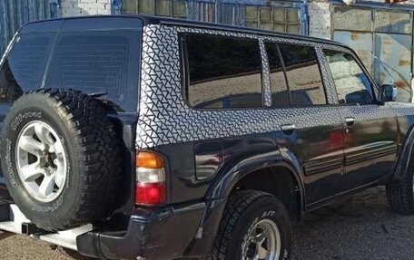 Nissan Patrol, 1999 год, 700 000 рублей, 16 фотография