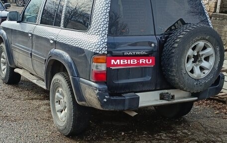 Nissan Patrol, 1999 год, 700 000 рублей, 3 фотография