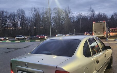 Opel Vectra B рестайлинг, 1998 год, 89 000 рублей, 2 фотография