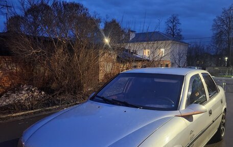 Opel Vectra B рестайлинг, 1998 год, 89 000 рублей, 7 фотография