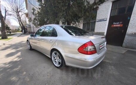 Mercedes-Benz E-Класс, 2003 год, 820 000 рублей, 3 фотография