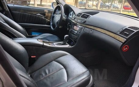 Mercedes-Benz E-Класс, 2003 год, 820 000 рублей, 5 фотография