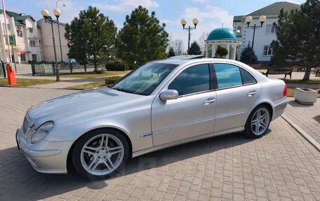 Mercedes-Benz E-Класс, 2003 год, 820 000 рублей, 13 фотография
