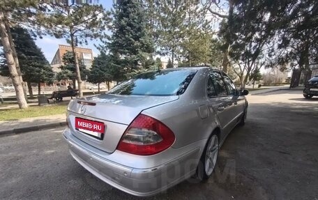 Mercedes-Benz E-Класс, 2003 год, 820 000 рублей, 4 фотография