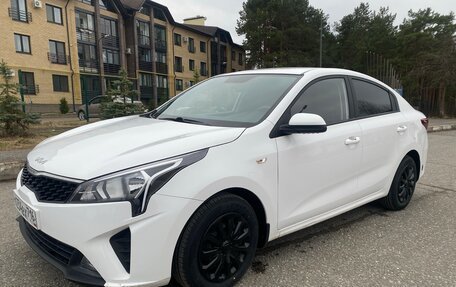 KIA Rio IV, 2022 год, 1 395 000 рублей, 10 фотография