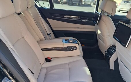 BMW 7 серия, 2014 год, 2 300 000 рублей, 11 фотография