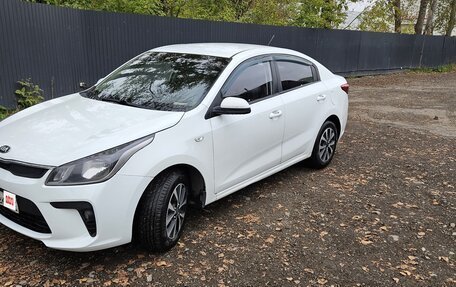 KIA Rio IV, 2018 год, 820 000 рублей, 4 фотография