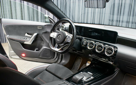 Mercedes-Benz CLA, 2021 год, 3 498 000 рублей, 13 фотография