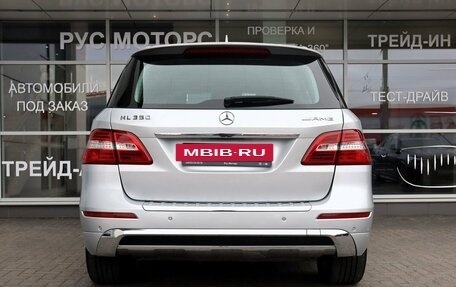 Mercedes-Benz M-Класс, 2012 год, 3 300 000 рублей, 4 фотография