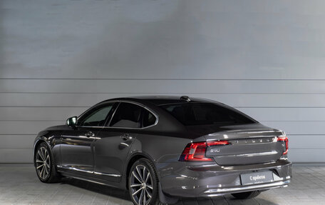 Volvo S90 II рестайлинг, 2021 год, 3 550 000 рублей, 2 фотография