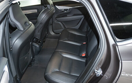 Volvo S90 II рестайлинг, 2021 год, 3 550 000 рублей, 10 фотография