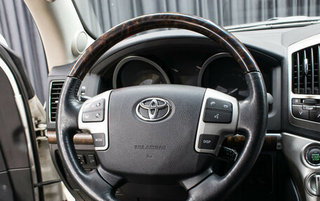 Toyota Land Cruiser 200, 2014 год, 5 298 000 рублей, 17 фотография