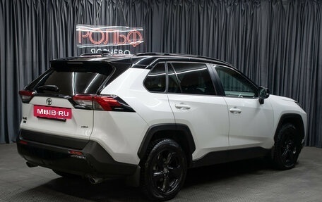 Toyota RAV4, 2021 год, 3 098 000 рублей, 5 фотография