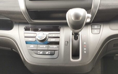 Honda Freed II, 2019 год, 1 900 000 рублей, 16 фотография