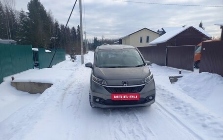 Honda Freed II, 2019 год, 1 900 000 рублей, 18 фотография