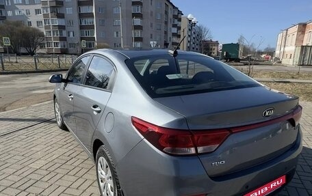 KIA Rio IV, 2018 год, 1 300 000 рублей, 4 фотография