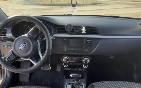 KIA Rio IV, 2018 год, 1 300 000 рублей, 11 фотография