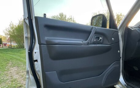 Mitsubishi Pajero III рестайлинг, 1999 год, 550 000 рублей, 27 фотография