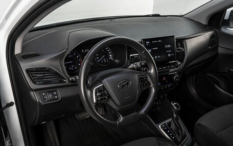 Hyundai Solaris II рестайлинг, 2020 год, 1 750 000 рублей, 10 фотография