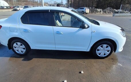 Renault Logan II, 2017 год, 600 000 рублей, 2 фотография