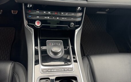 Jaguar XF II, 2017 год, 2 500 000 рублей, 8 фотография