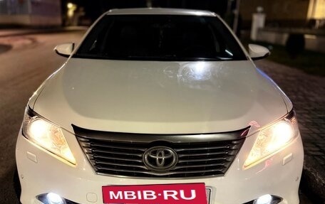 Toyota Camry, 2012 год, 1 150 000 рублей, 4 фотография