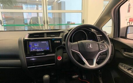 Honda Fit III, 2018 год, 1 200 000 рублей, 8 фотография