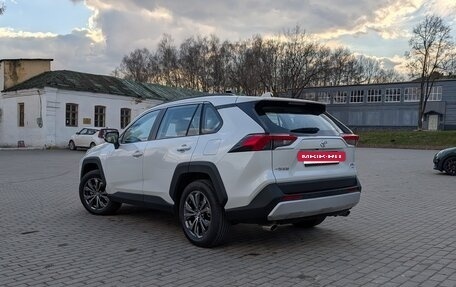 Toyota RAV4, 2024 год, 4 300 000 рублей, 4 фотография