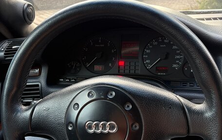 Audi A8, 1995 год, 850 000 рублей, 12 фотография