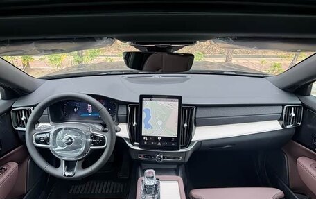 Volvo S90 II рестайлинг, 2026 год, 6 300 000 рублей, 13 фотография