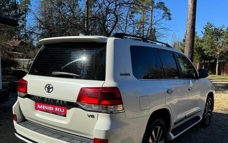 Toyota Land Cruiser 200, 2018 год, 7 999 999 рублей, 3 фотография