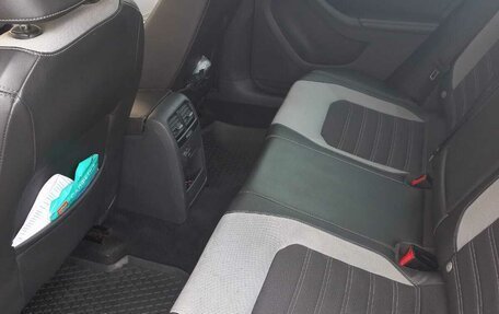 Volkswagen Jetta VI, 2011 год, 1 250 000 рублей, 22 фотография