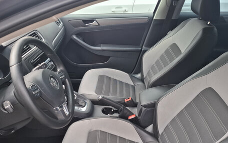 Volkswagen Jetta VI, 2011 год, 1 250 000 рублей, 34 фотография