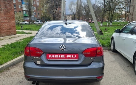 Volkswagen Jetta VI, 2011 год, 1 250 000 рублей, 33 фотография