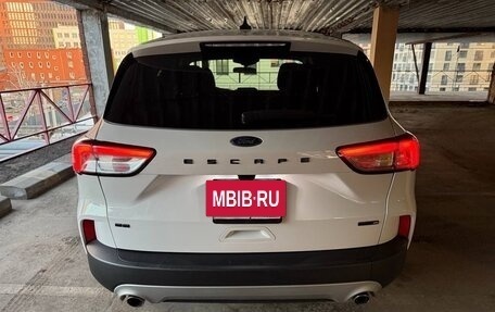 Ford Escape, 2020 год, 1 890 000 рублей, 3 фотография