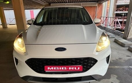 Ford Escape, 2020 год, 1 890 000 рублей, 2 фотография