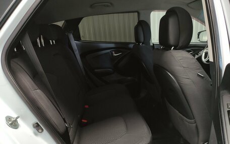 Hyundai ix35 I рестайлинг, 2010 год, 940 000 рублей, 10 фотография