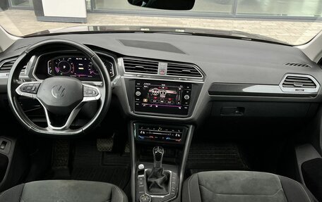 Volkswagen Tiguan II, 2021 год, 3 640 000 рублей, 20 фотография